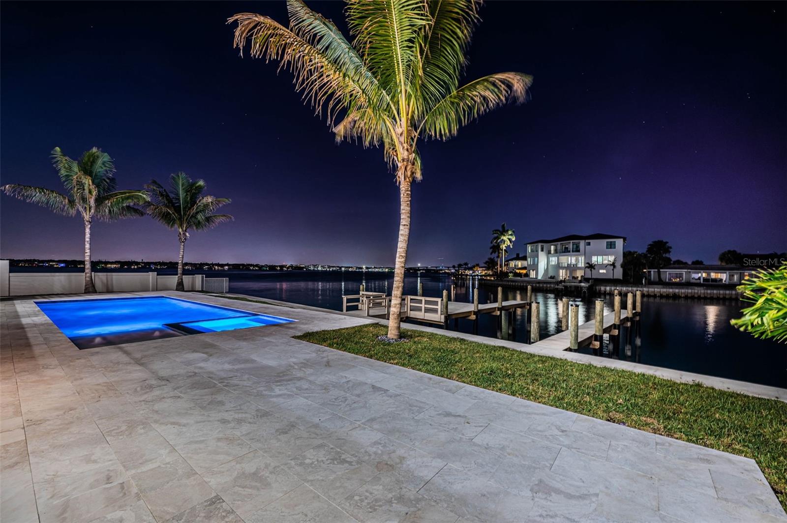 HOWARD ESTATES - Residential