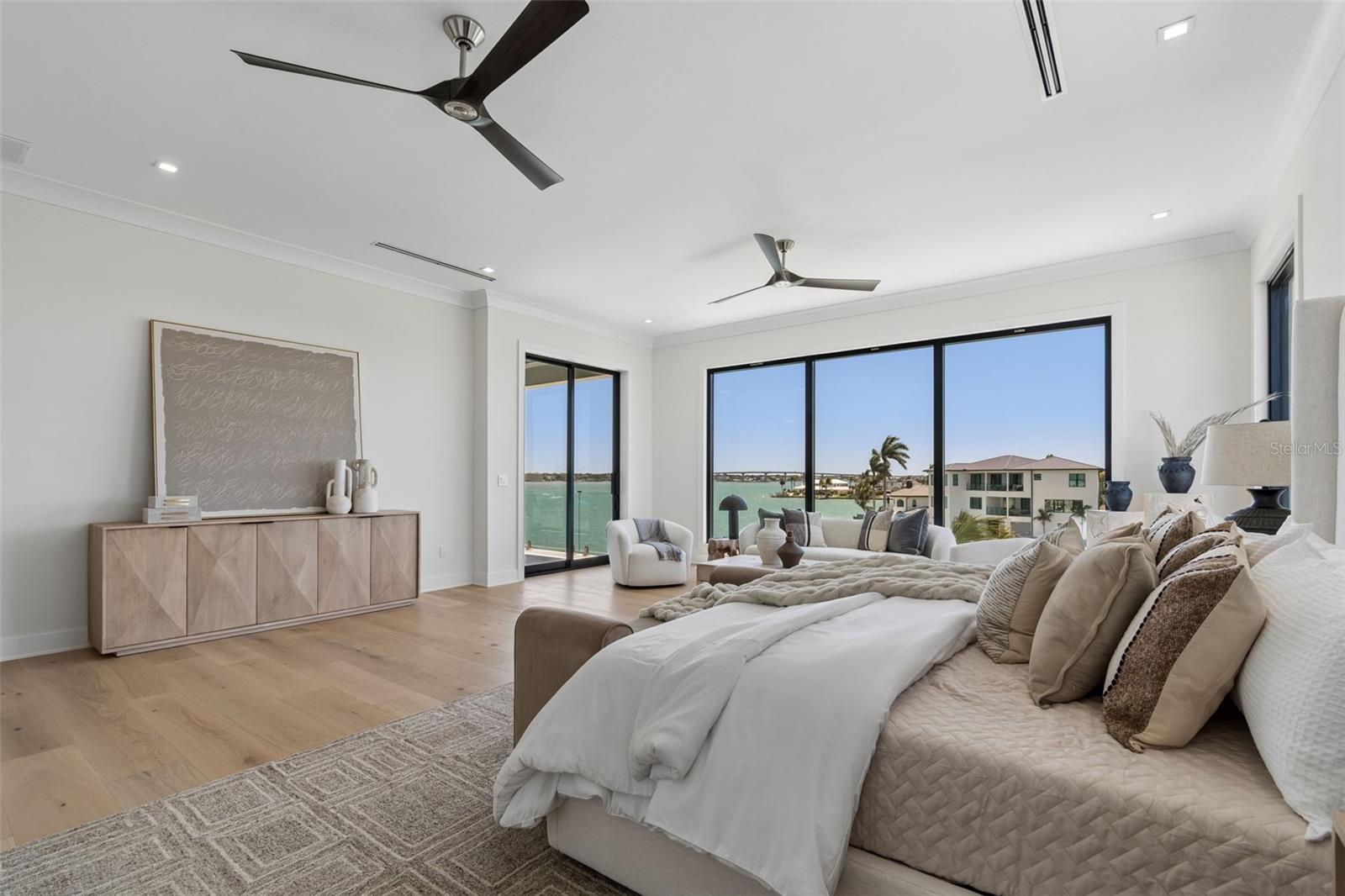 HOWARD ESTATES - Residential
