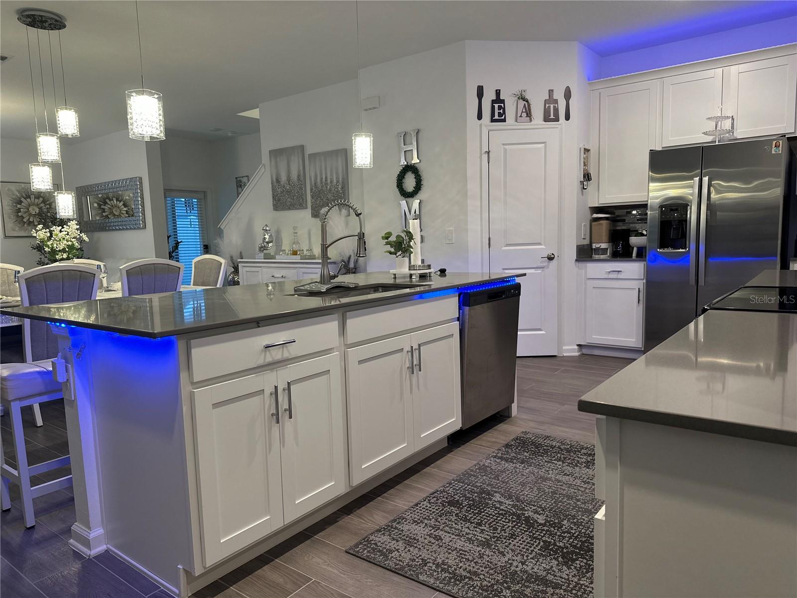 1563 CROSS PRAIRIE PARKWAY