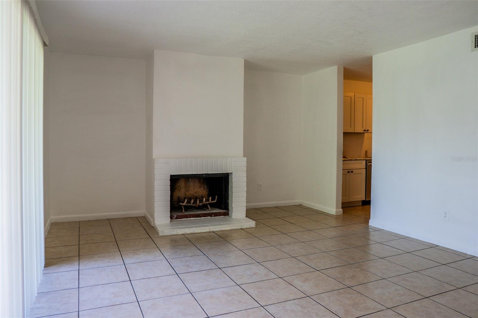 HUNTINGTON ON GREEN CONDO - Residential