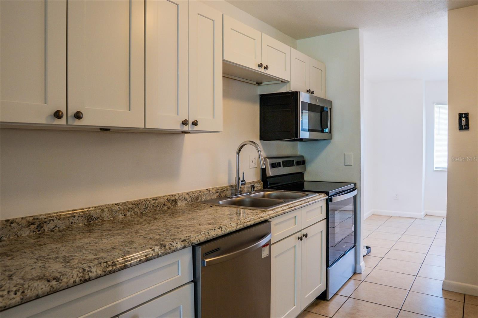 HUNTINGTON ON GREEN CONDO - Residential