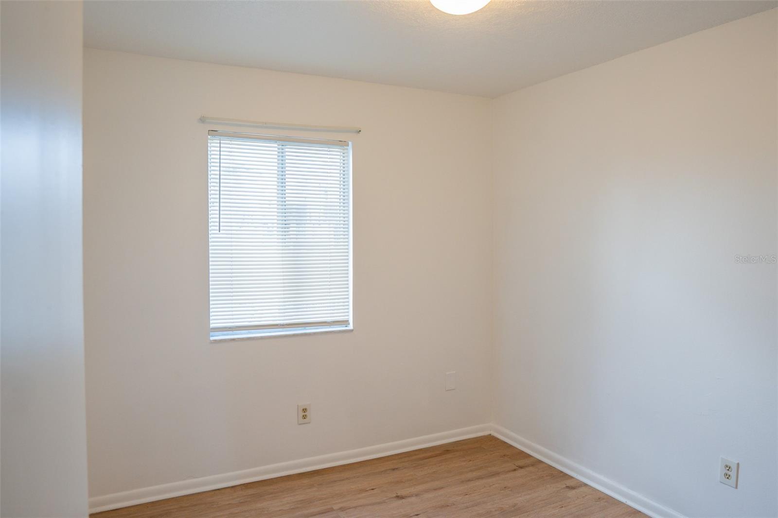 HUNTINGTON ON GREEN CONDO - Residential