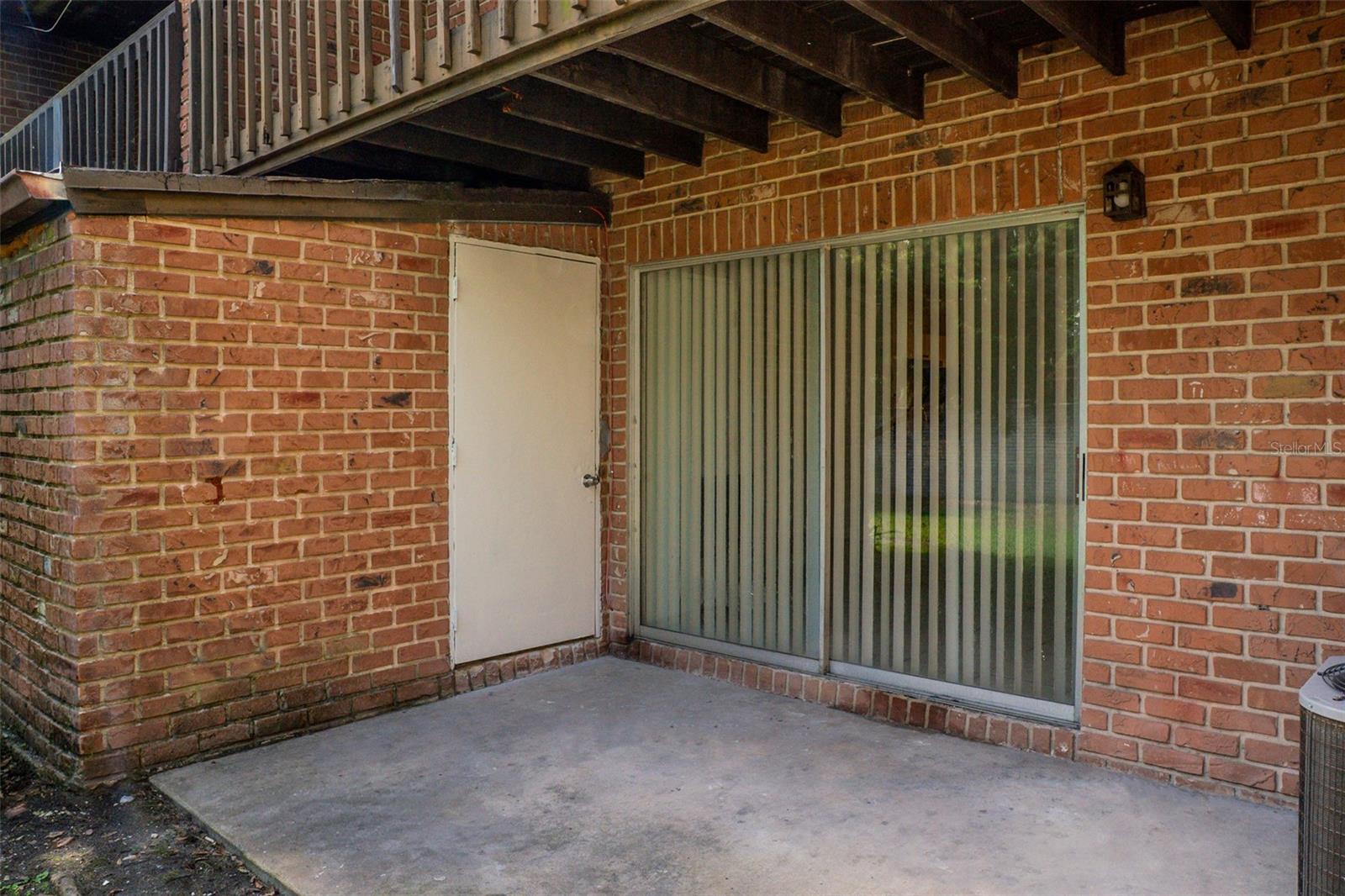 HUNTINGTON ON GREEN CONDO - Residential