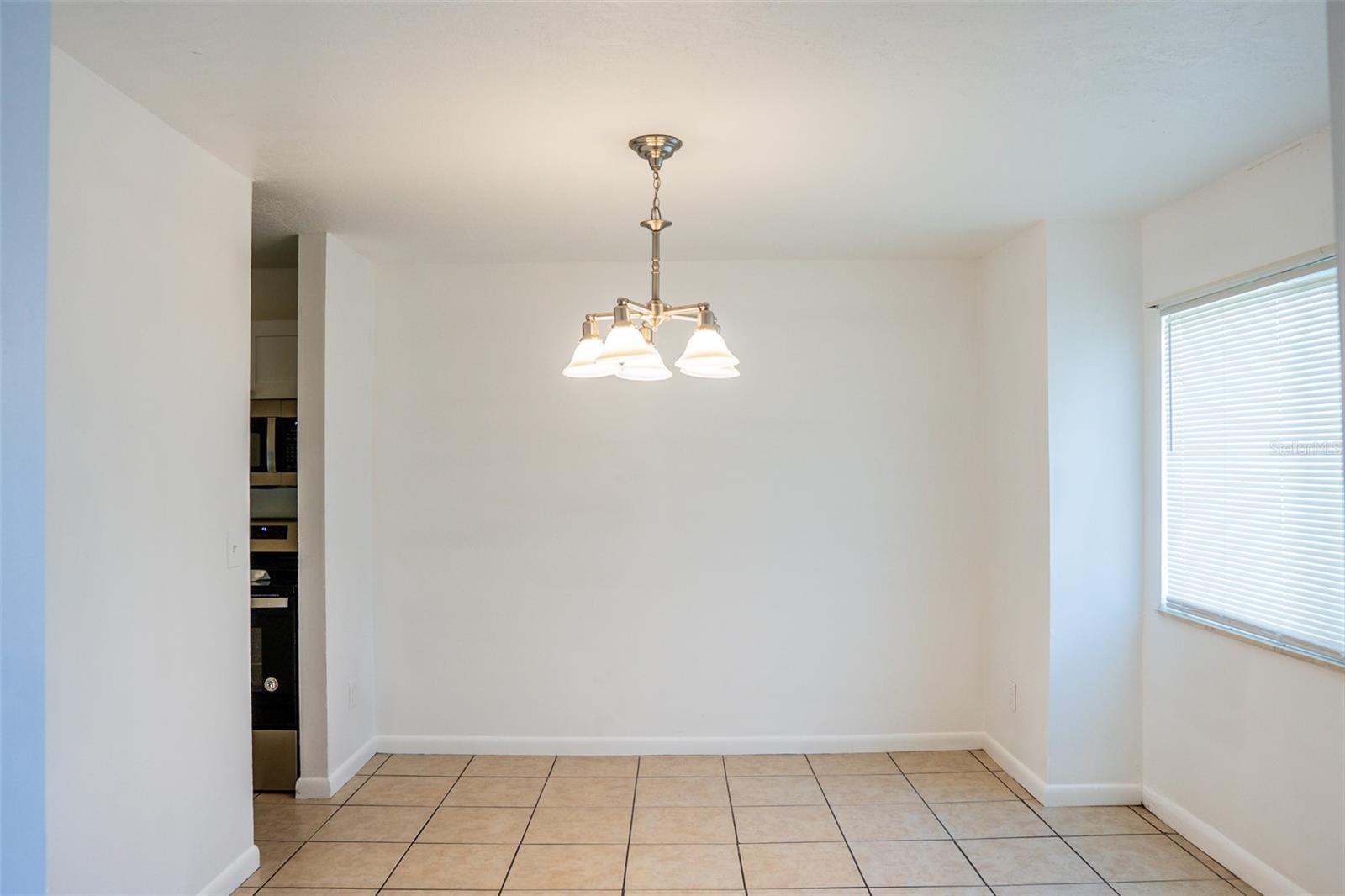 2323 HUNTINGTON GREEN COURT 5