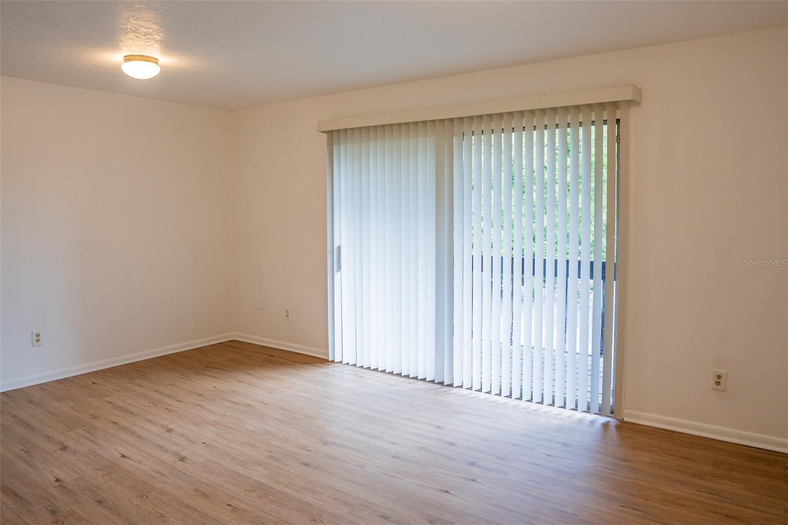 HUNTINGTON ON GREEN CONDO - Residential