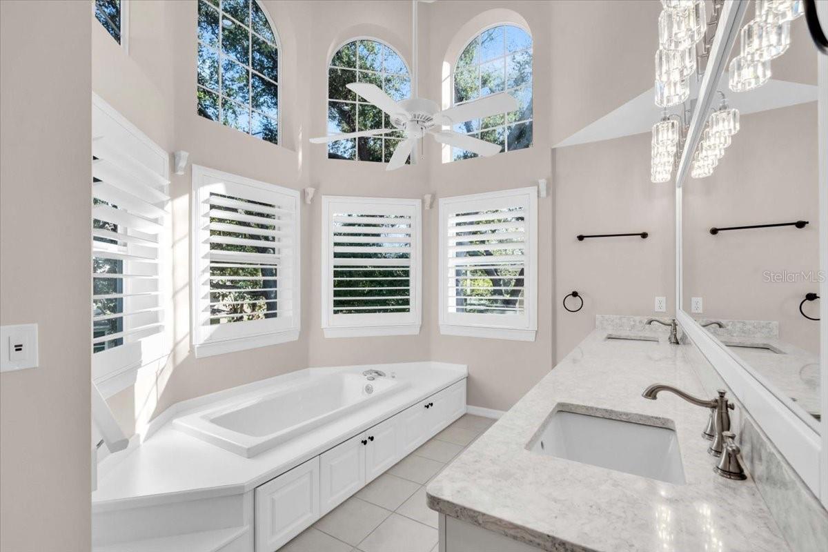 CAPE TOWN VILLAGE PH I - Residential