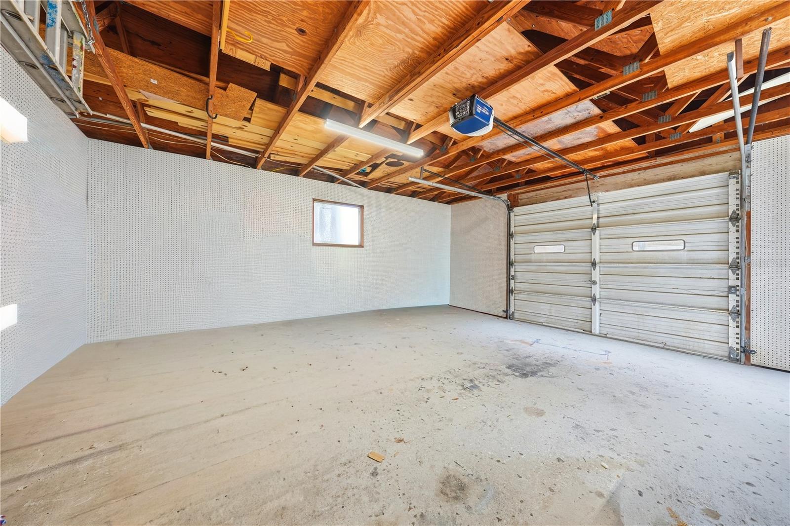 HOWEY EMERY HEIGHTS - Residential