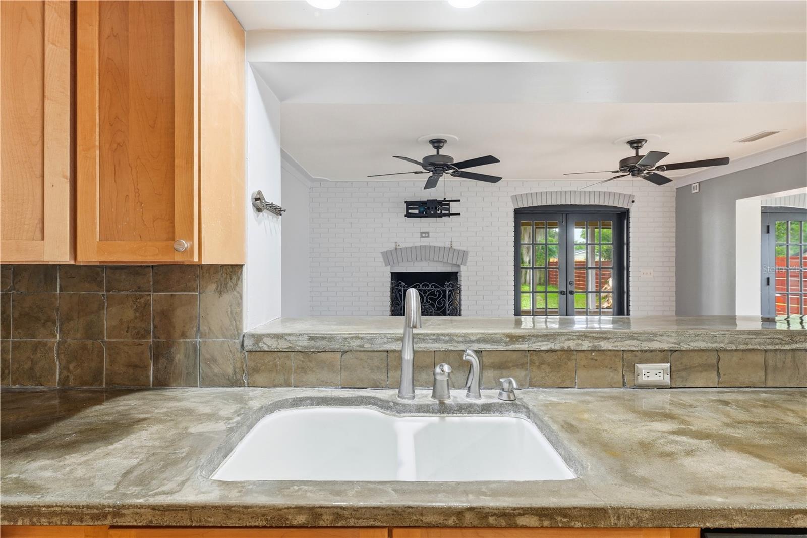 HOWEY EMERY HEIGHTS - Residential