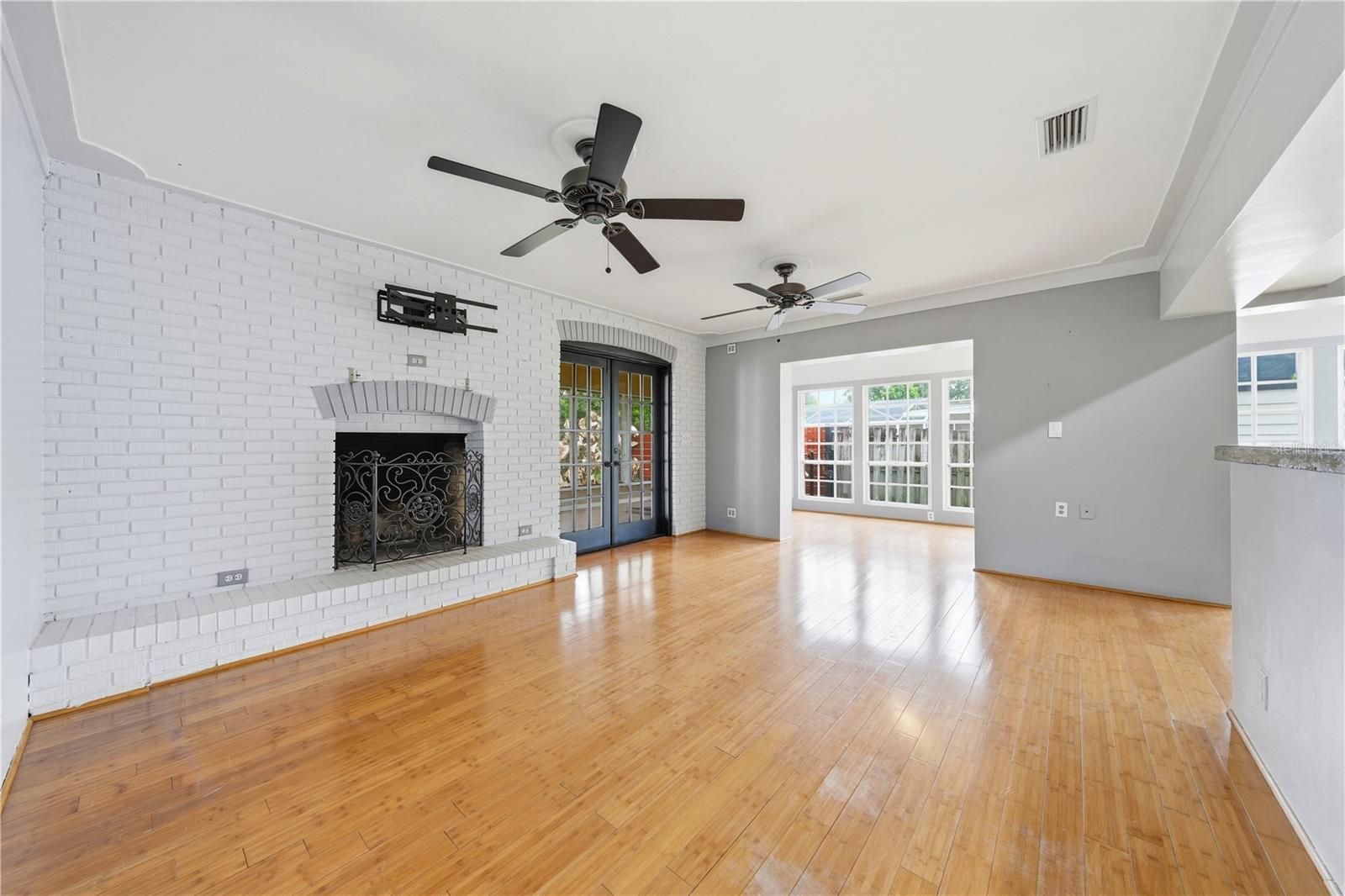 HOWEY EMERY HEIGHTS - Residential