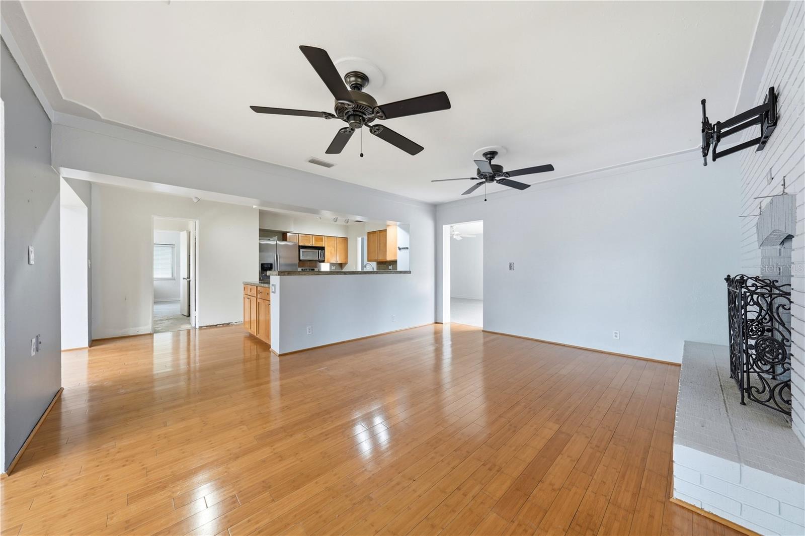 HOWEY EMERY HEIGHTS - Residential