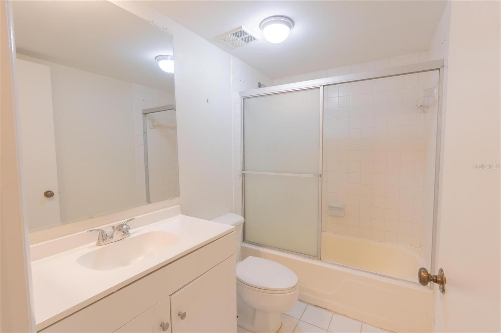 RAINTREE MANOR HOMES CONDOMINI - Residential