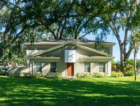 Photo of 11738 Raintree Drive, Temple Terrace, FL 33617 (MLS # TB8430140)