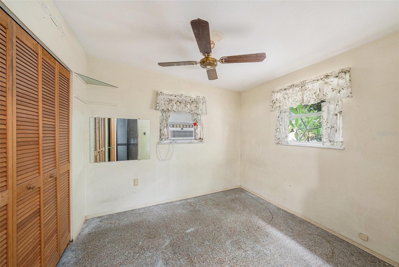 CRESTRIDGE 3RD ADD - Residential