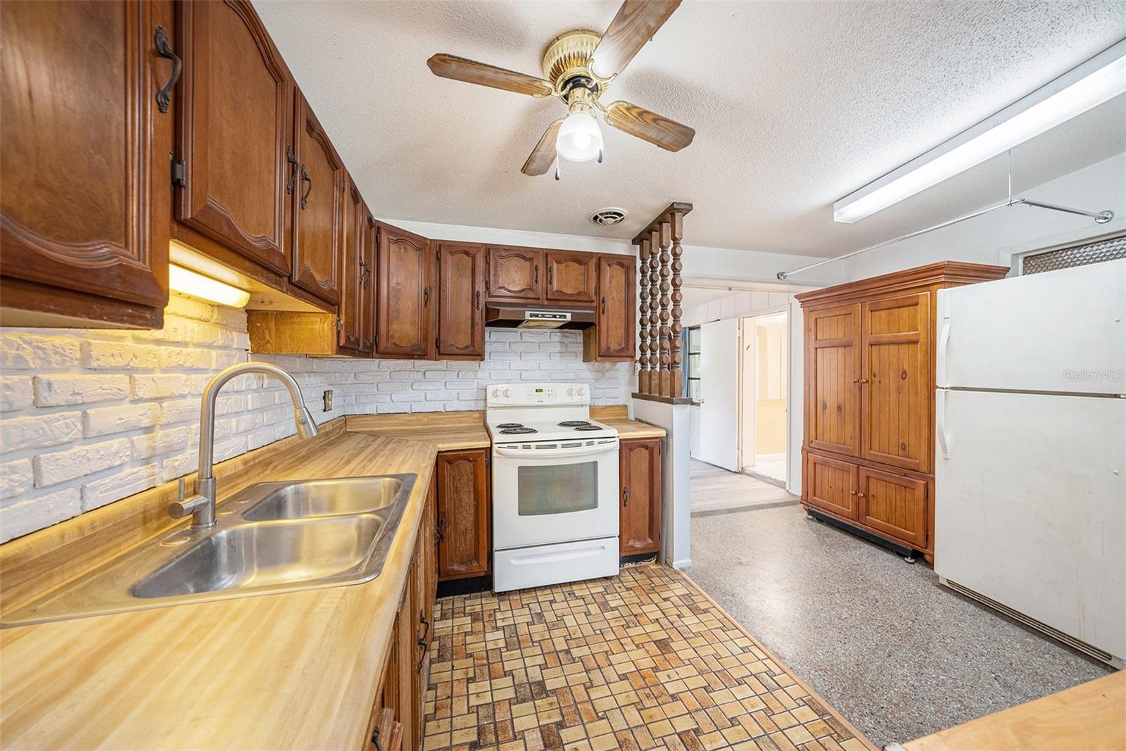 CRESTRIDGE 3RD ADD - Residential