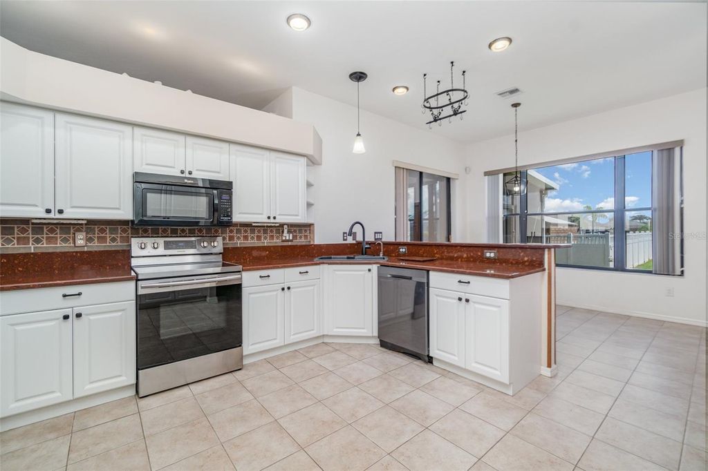 Photo of 2725 SW 28th Place, Cape Coral, FL 33914 (MLS # A4666267)