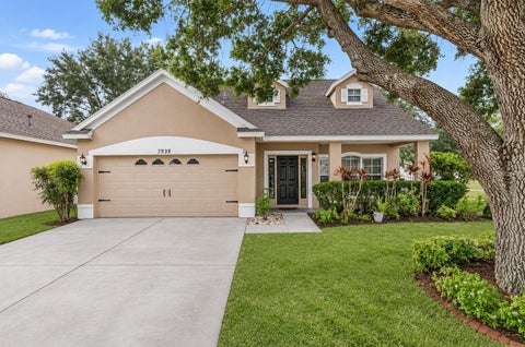Photo of 7939 Terrace Ridge Drive, Temple Terrace, FL 33637 (MLS # TB8559245)