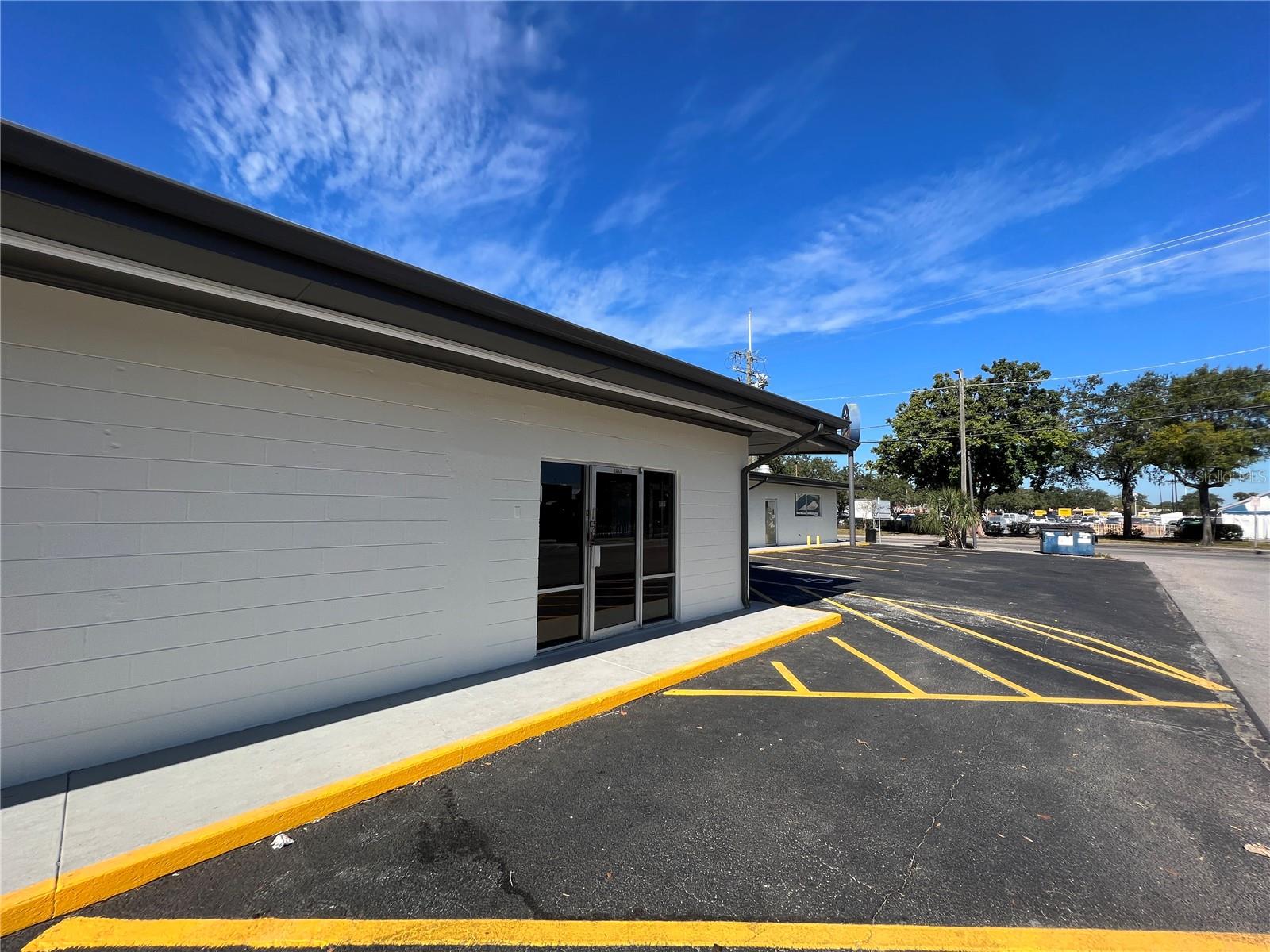 IRVINTON HEIGHTS - Commercial Lease