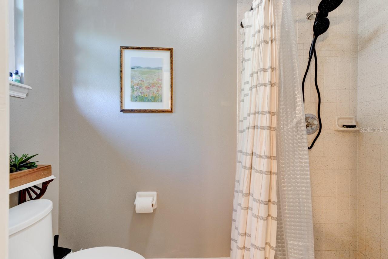 NORRIS DUPONT & GAUDRY GRANT - Residential