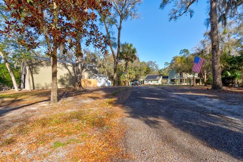 2090 STONE ROAD DELAND FL 32720