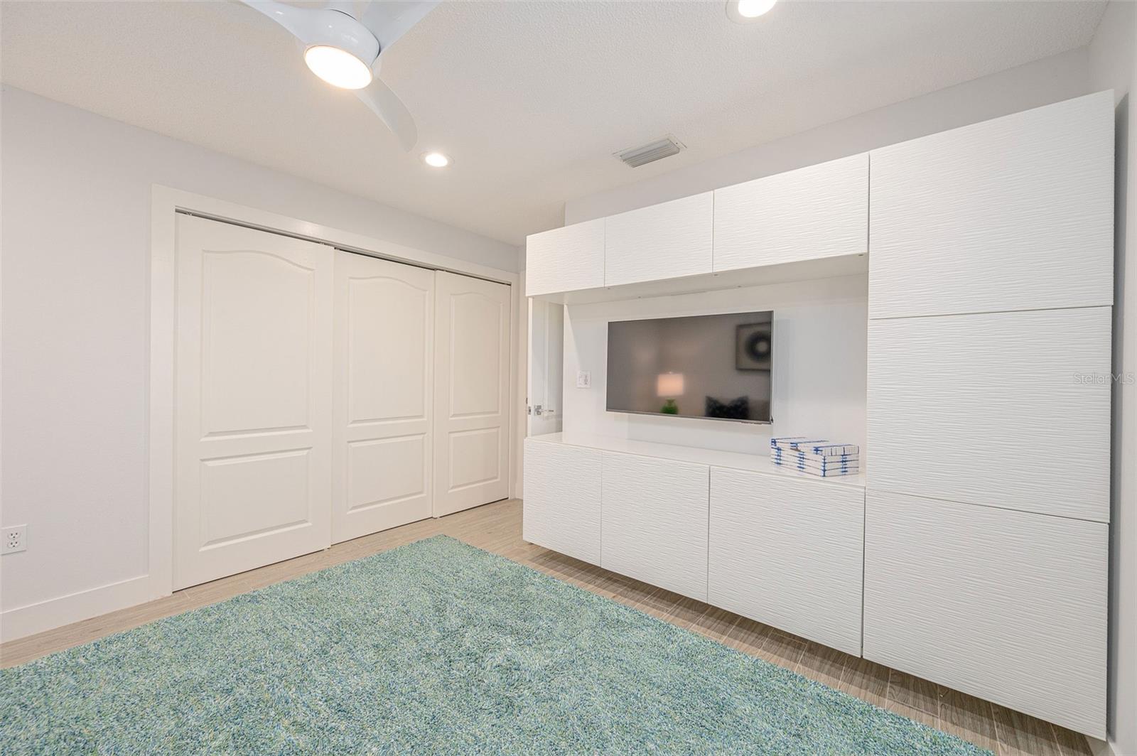 DEER CREEK - Residential