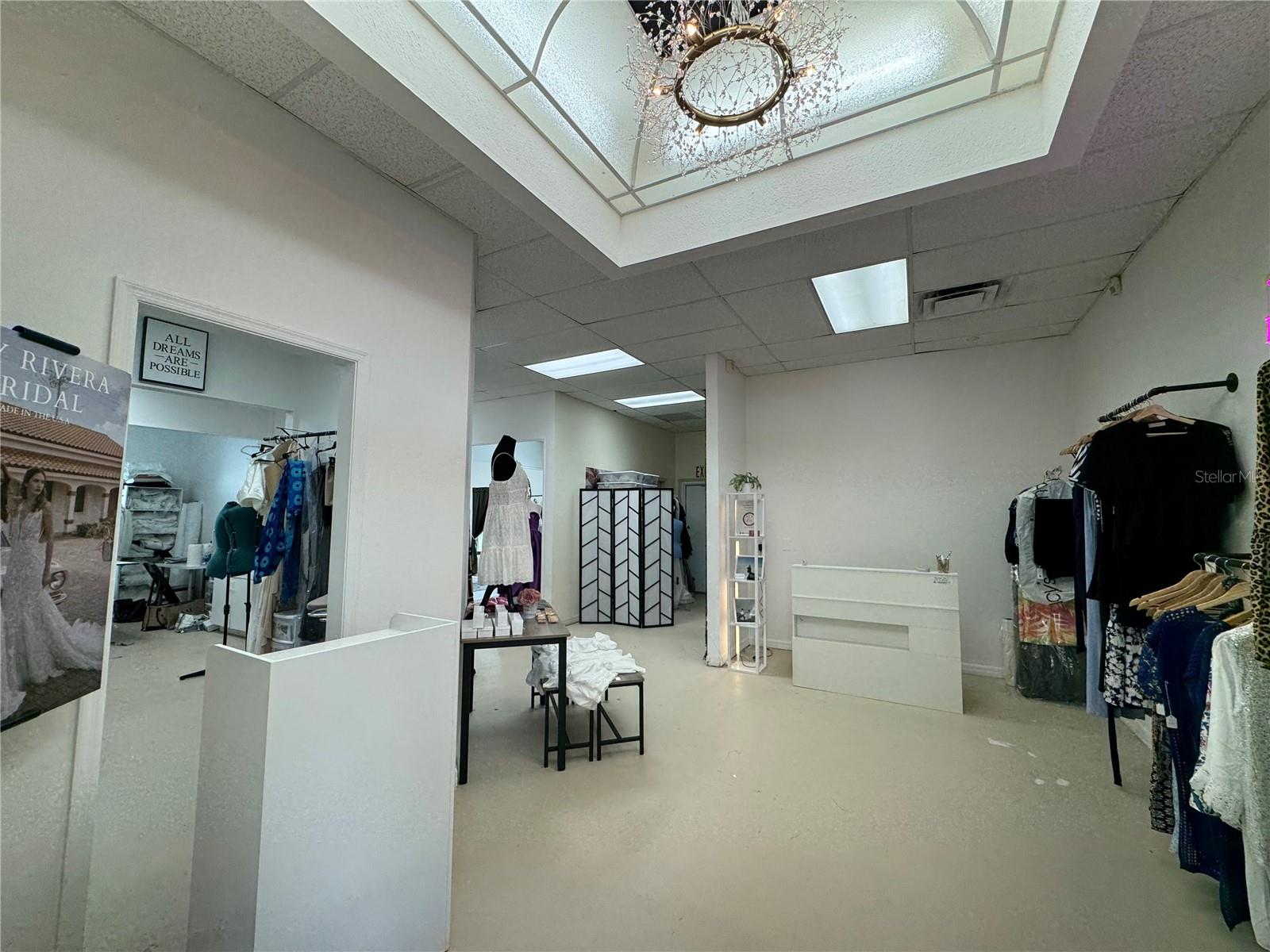 CAPRICORN COMMONS 01 - Commercial Lease