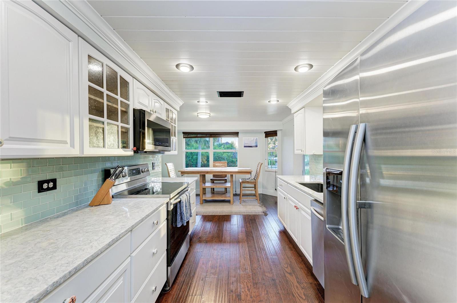 SORRENTO SHORES - Residential