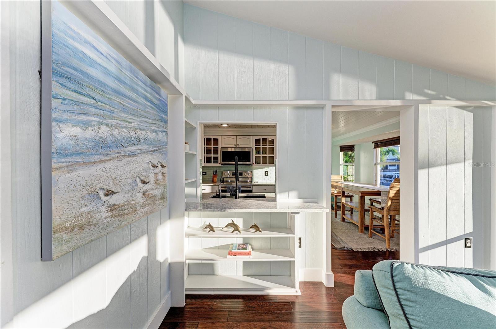 SORRENTO SHORES - Residential