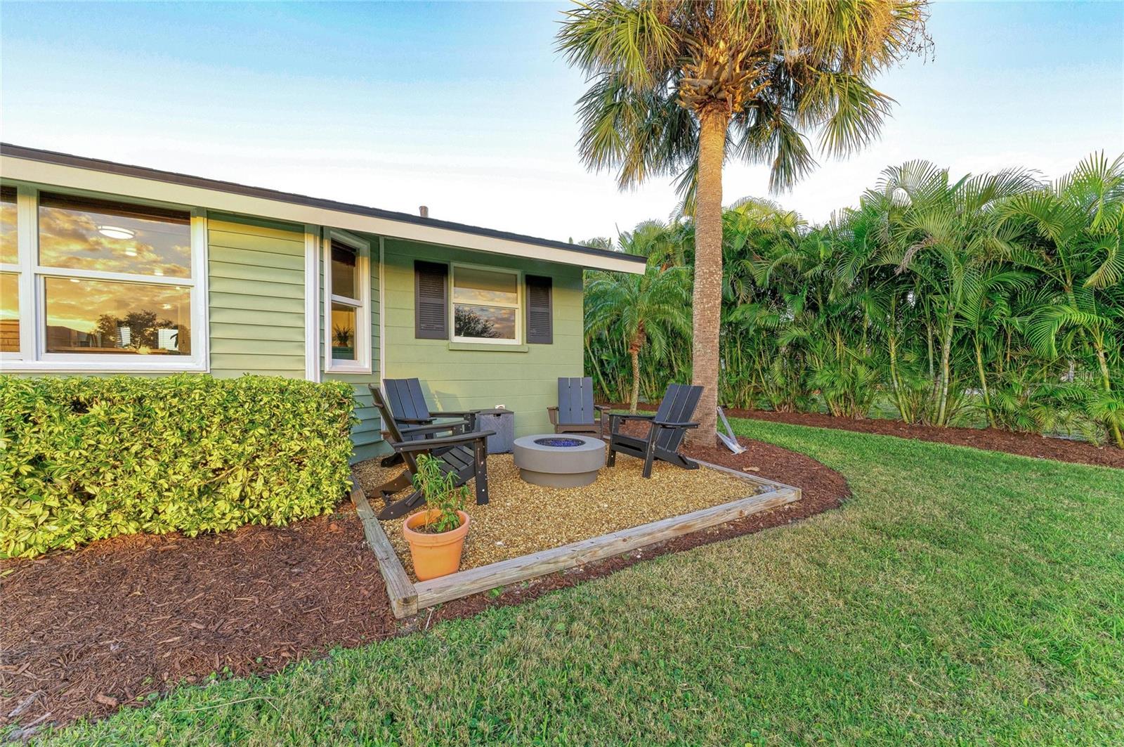 SORRENTO SHORES - Residential