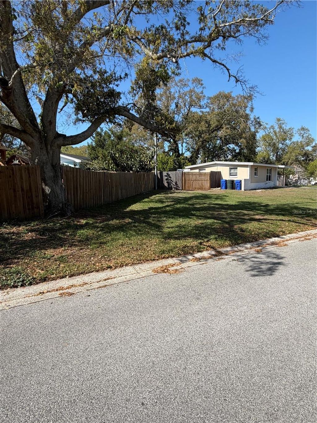Photo of 972 Cedarwood Avenue, Dunedin, FL 34698 (MLS # TB8487041)