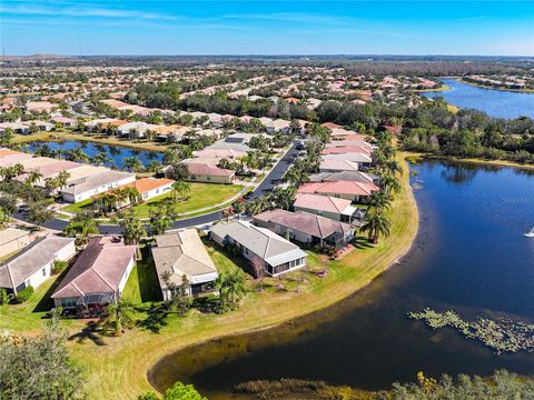 A home in WIMAUMA