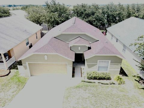 A home in GROVELAND