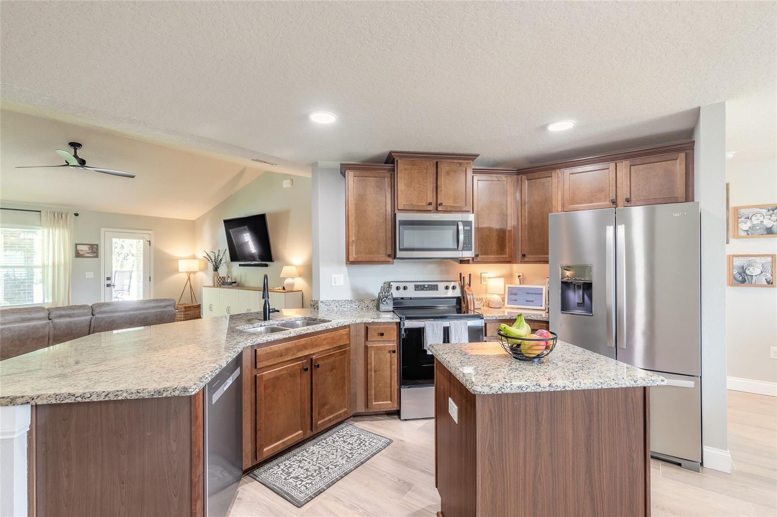 EAGLE LAKES PH 1 SEC 1 - Residential