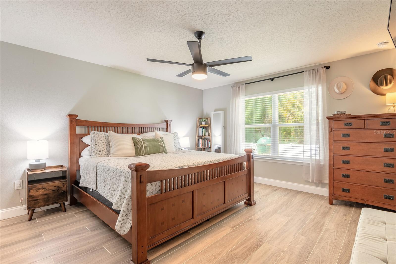 EAGLE LAKES PH 1 SEC 1 - Residential