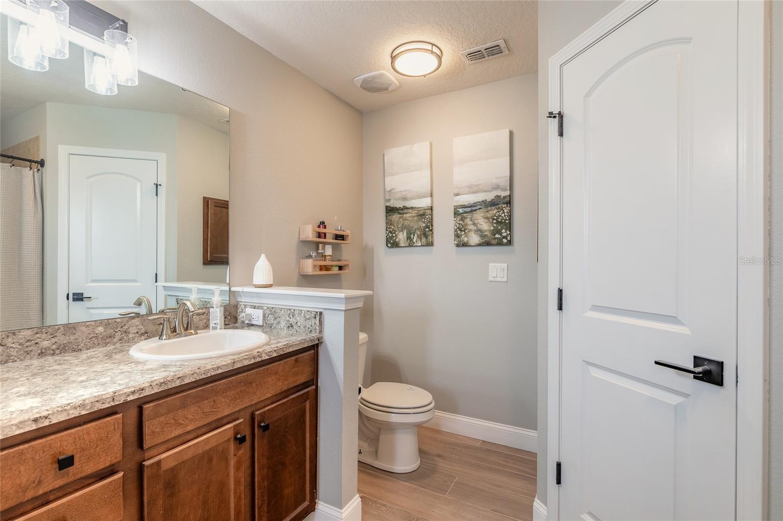 EAGLE LAKES PH 1 SEC 1 - Residential