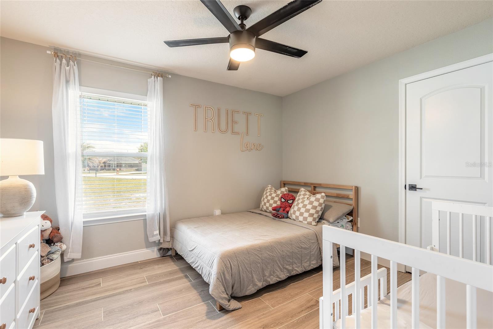 EAGLE LAKES PH 1 SEC 1 - Residential