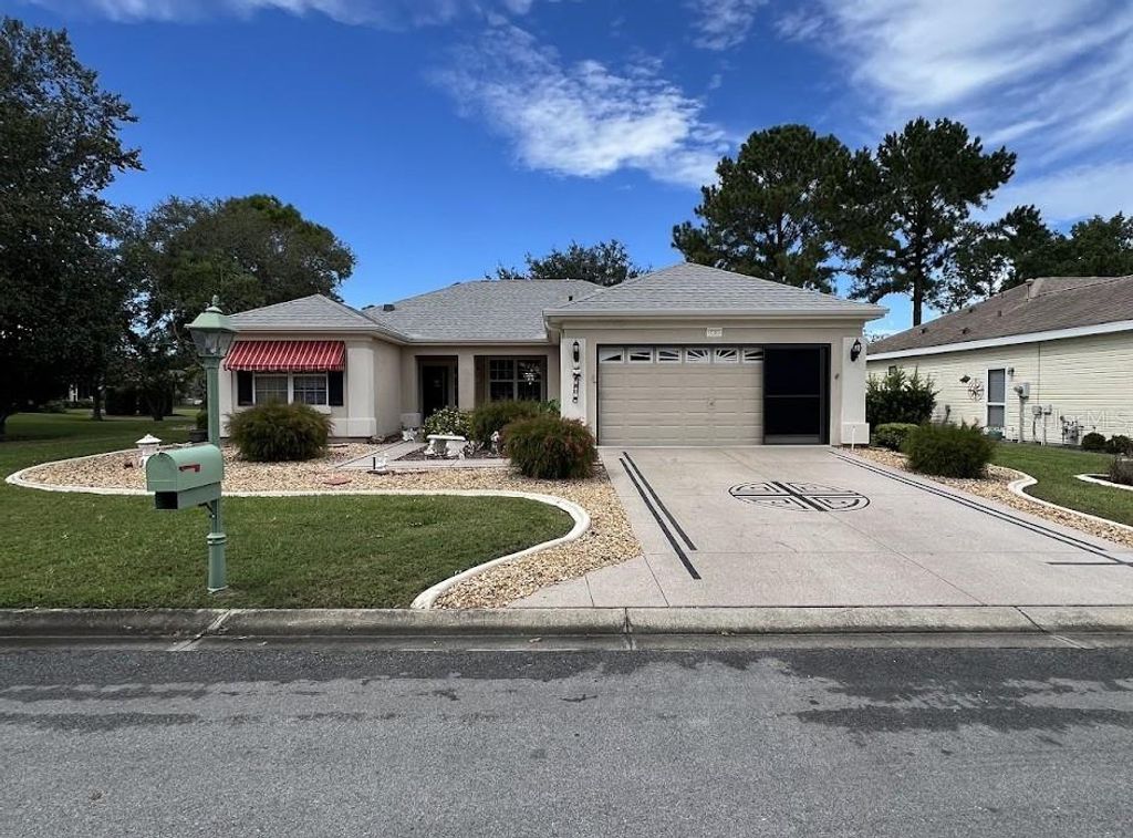 Photo of 9285 SE 126 Street, Summerfield, FL 34491 (MLS # G5102550)