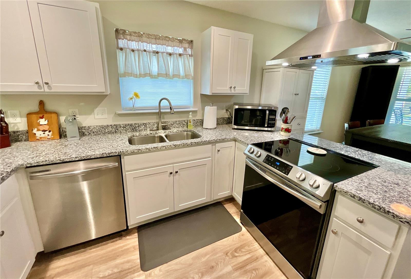 SANTA FE SHORES - Residential