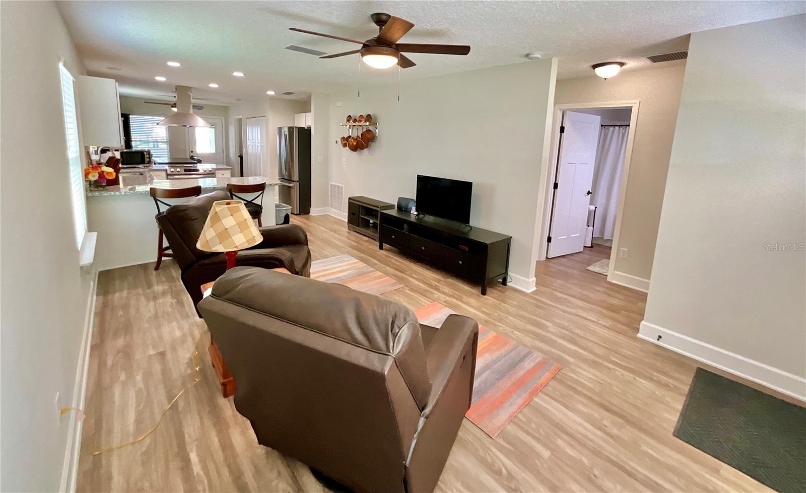 SANTA FE SHORES - Residential