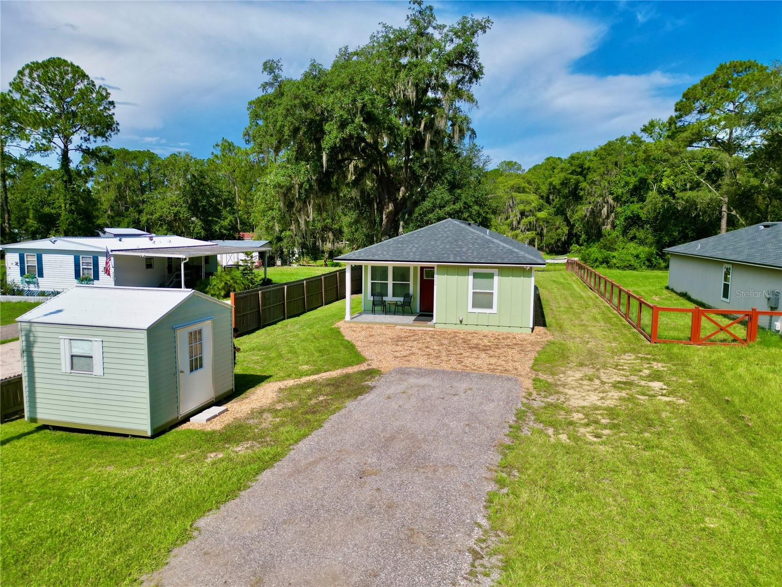 SANTA FE SHORES - Residential