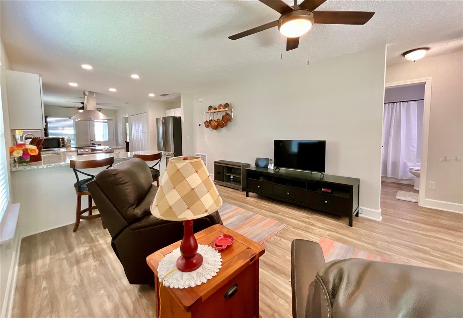 SANTA FE SHORES - Residential