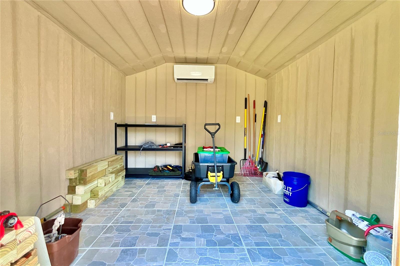 SANTA FE SHORES - Residential