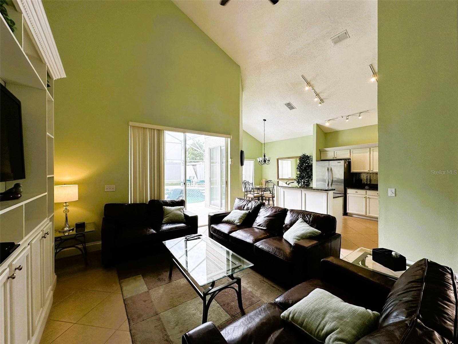 ROLLING HILLS ESTATES UNIT 2 AT FORMOSA GARDENS - Residential