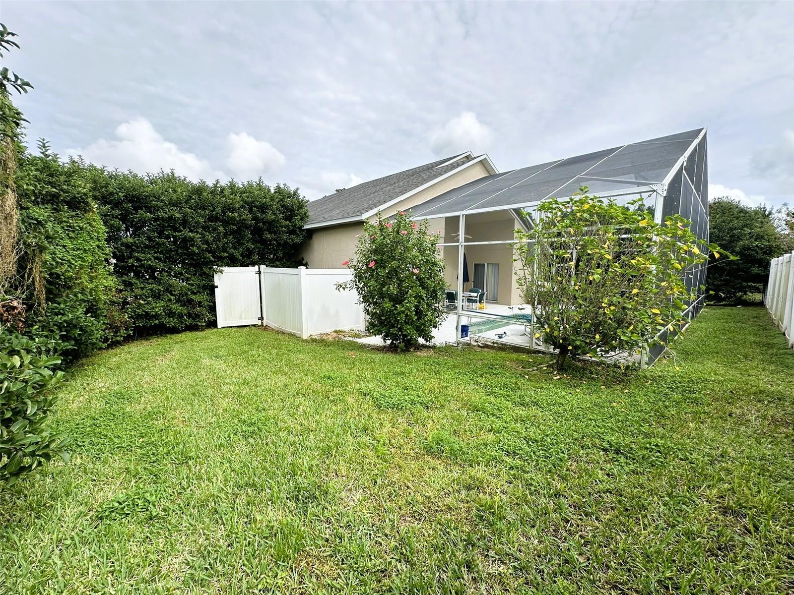 ROLLING HILLS ESTATES UNIT 2 AT FORMOSA GARDENS - Residential