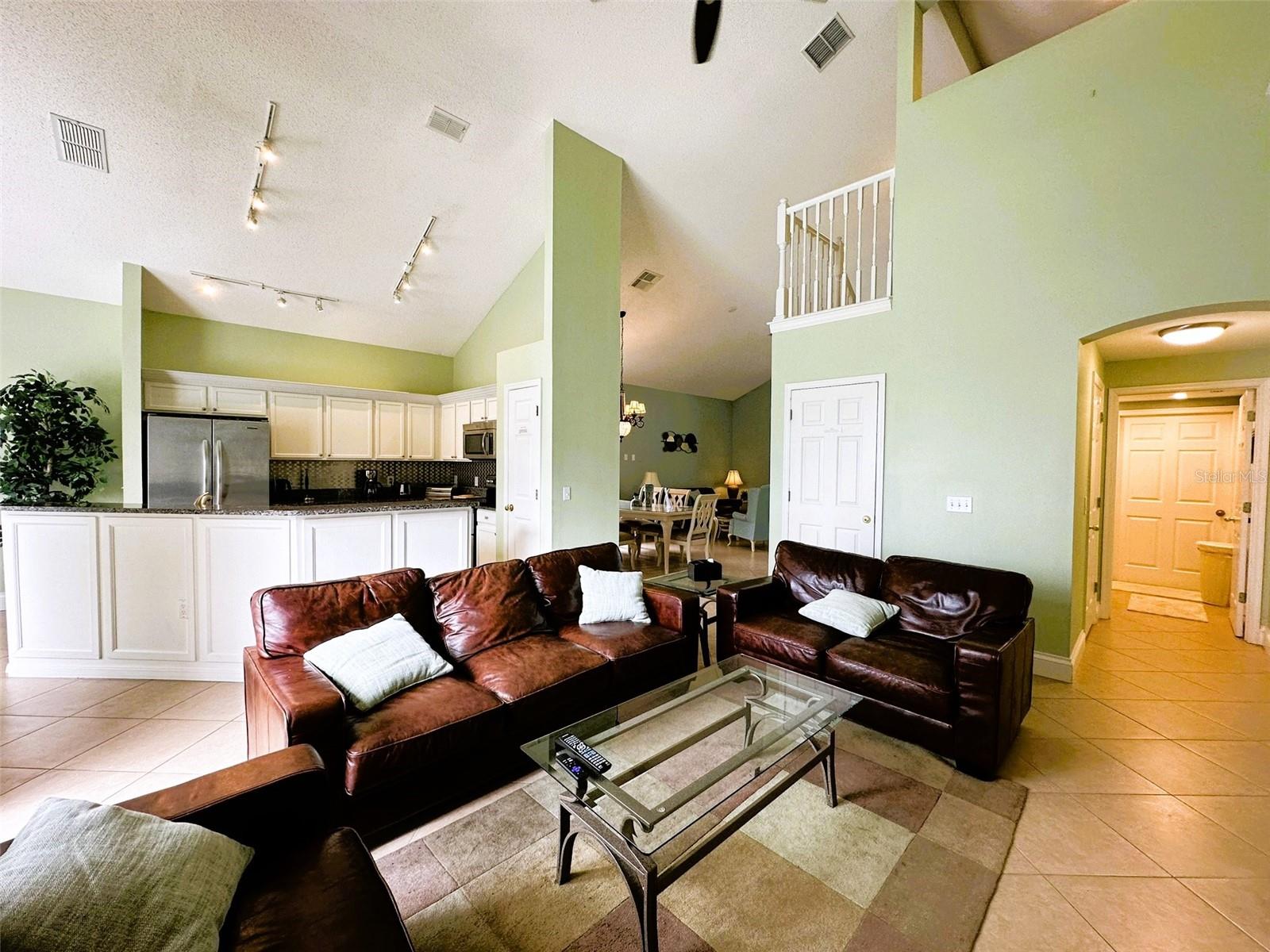 ROLLING HILLS ESTATES UNIT 2 AT FORMOSA GARDENS - Residential