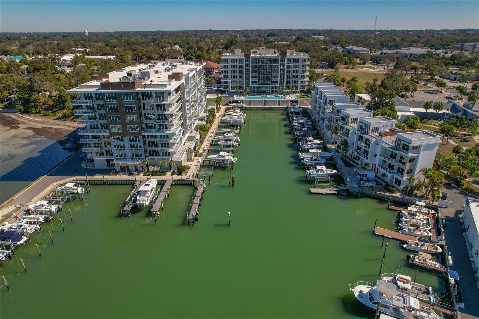 MARINA BAY 880 CONDO - Residential