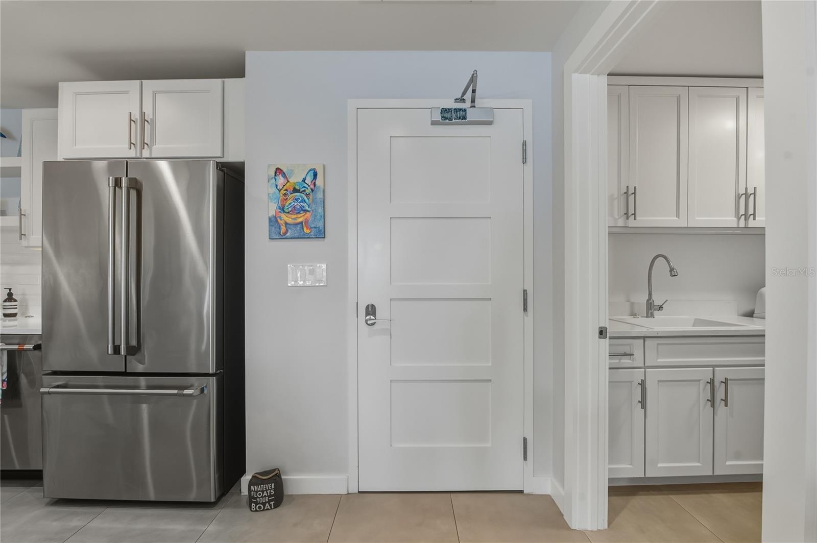 MARINA BAY 880 CONDO - Residential