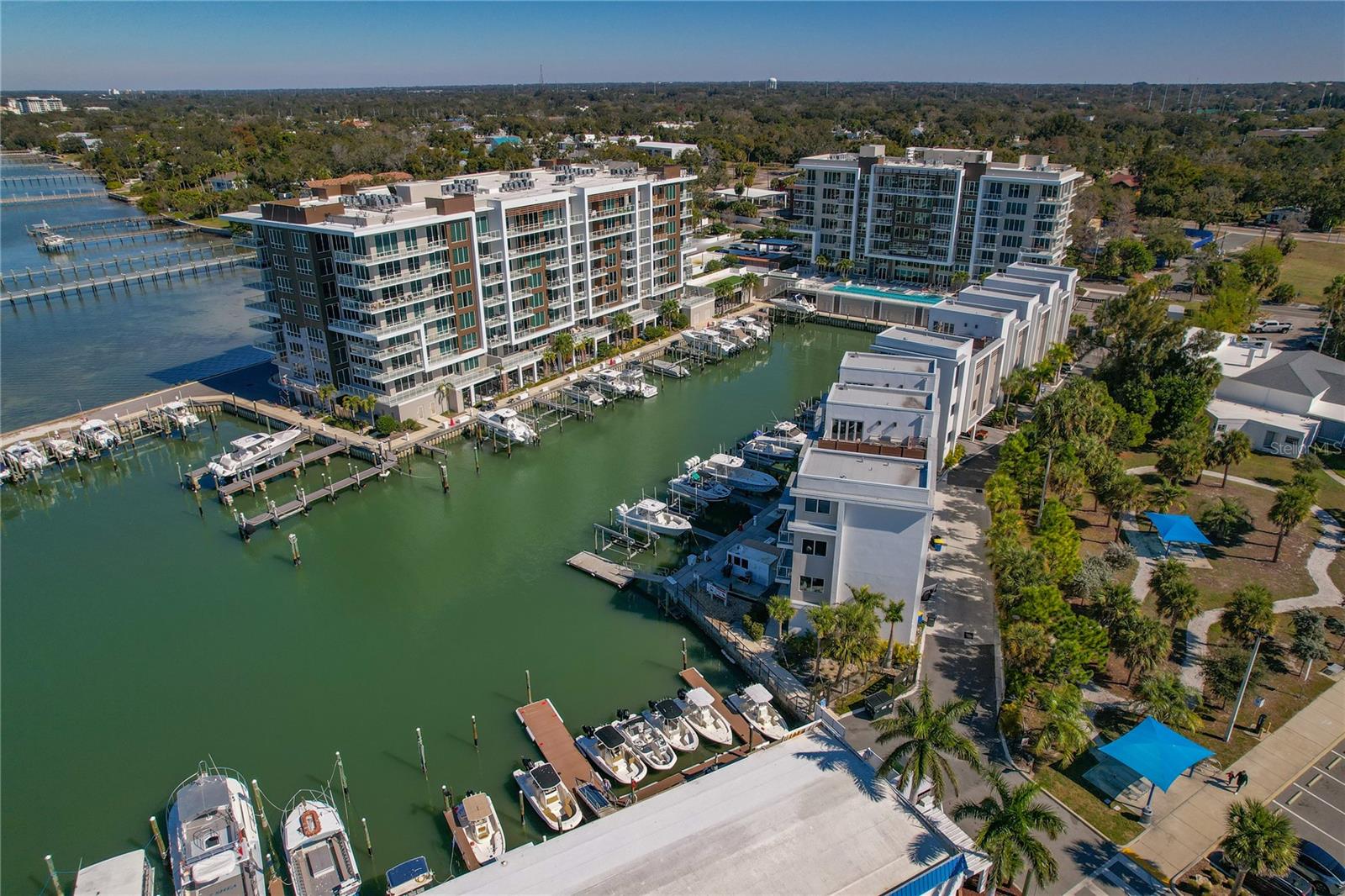 MARINA BAY 880 CONDO - Residential