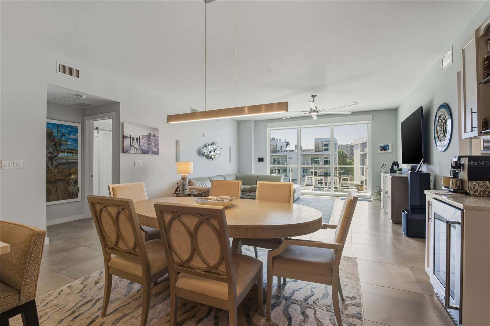 MARINA BAY 880 CONDO - Residential