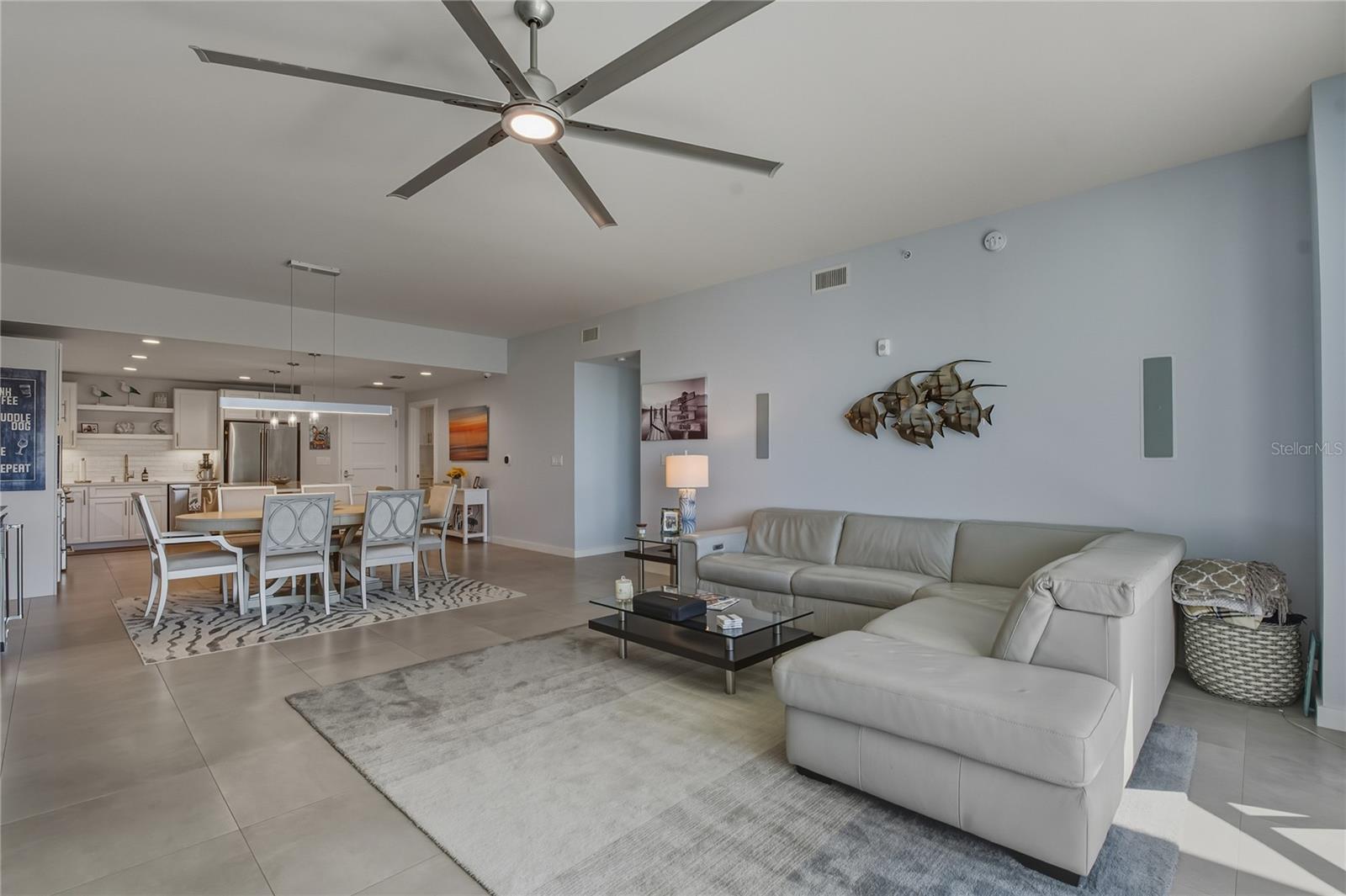 MARINA BAY 880 CONDO - Residential