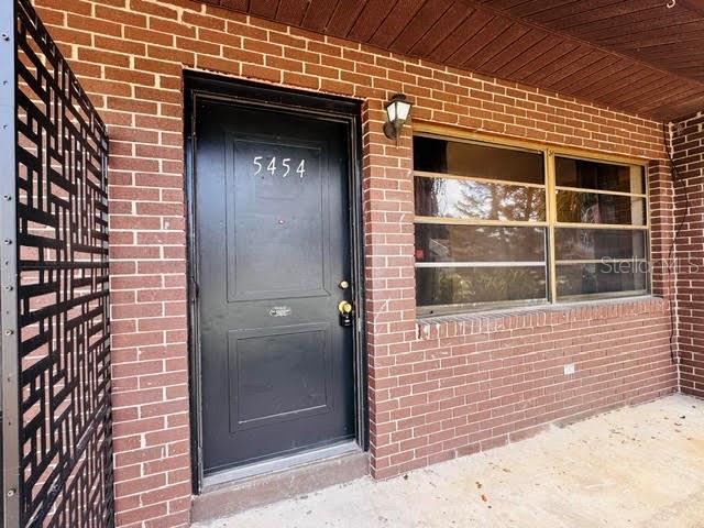 Photo of 5454 Decatur Street, Orlando, FL 32807 (MLS # O6441748)